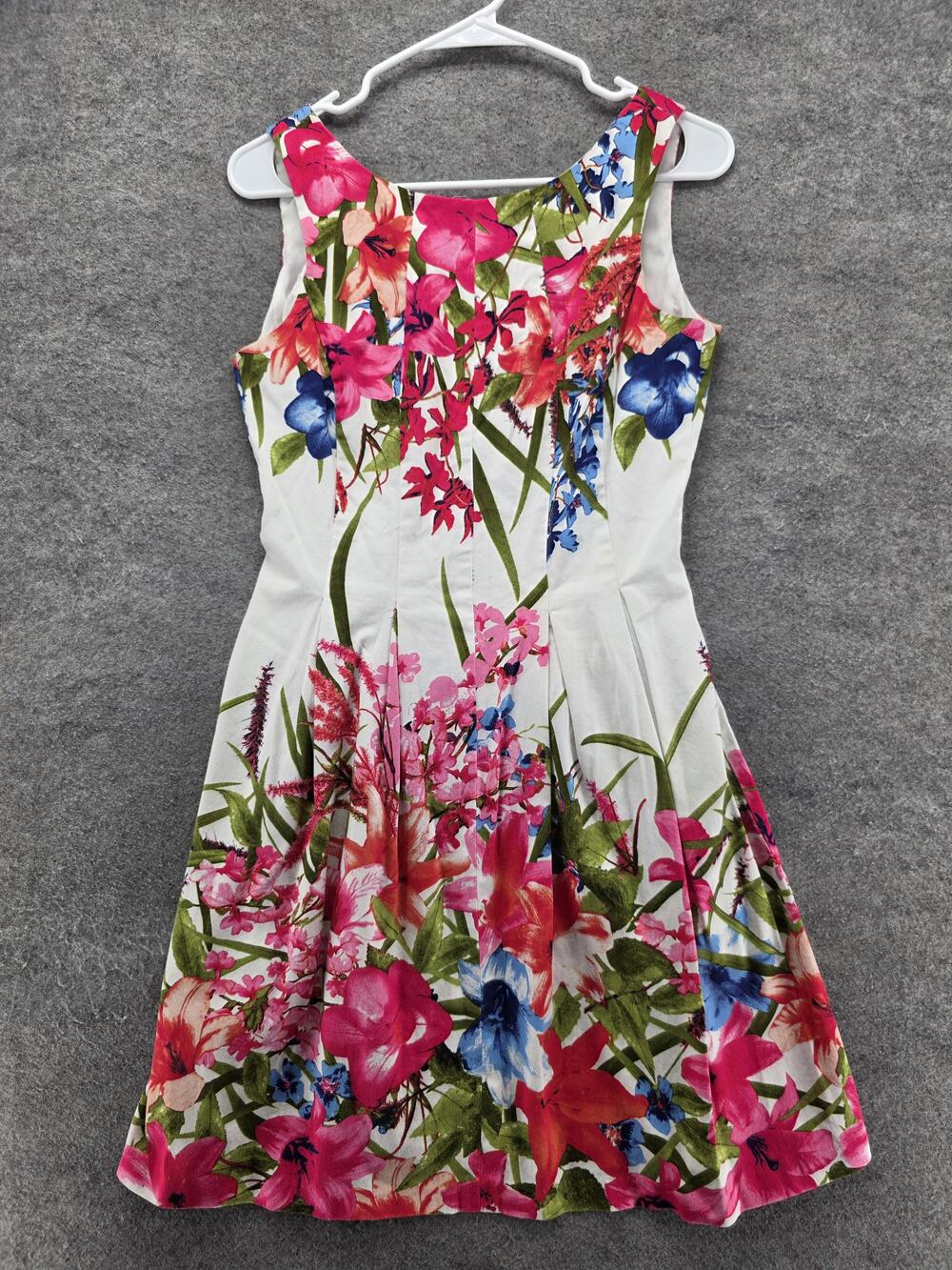 London Times Dress Womens 4 White Floral Fit & Flare Sleeveless Spring Party